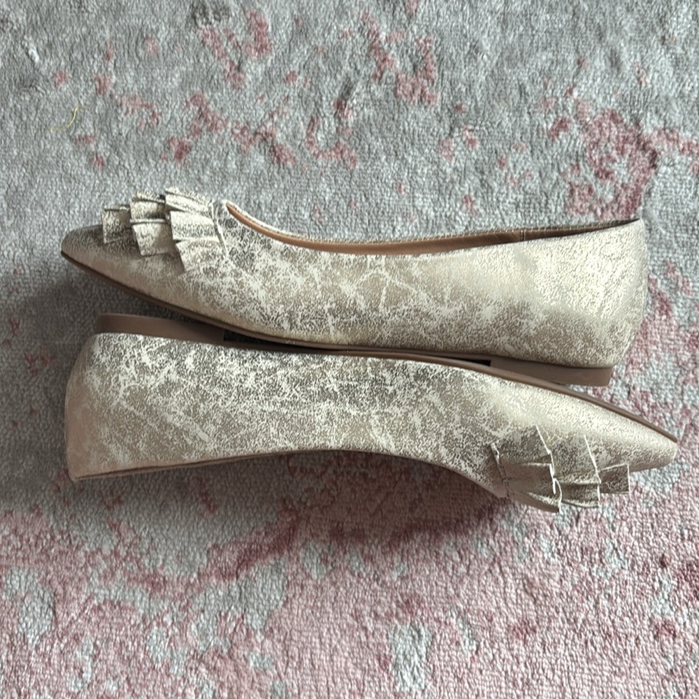 Gold Flats (Wide Width) - Picture 6 of 10